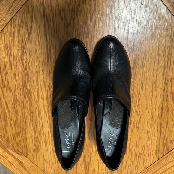 **B.O.C* Black Round Toe Heels Size 8.5 - Picture 2 of 8